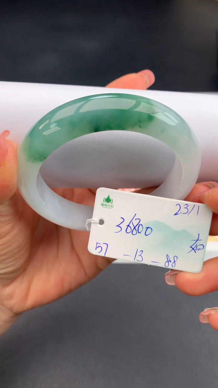 【闪购商品】翡翠手镯未镶嵌下单联系客服核对地址哦