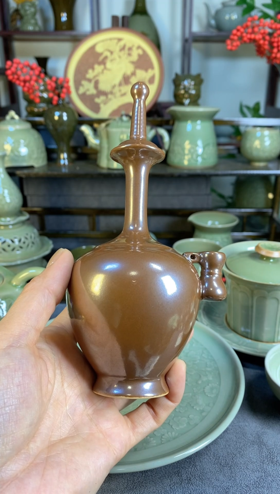 耀州窑紫金釉水滴1只