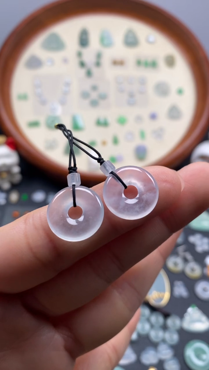 颈饰未镶嵌翡翠冰圈圈1对/芬