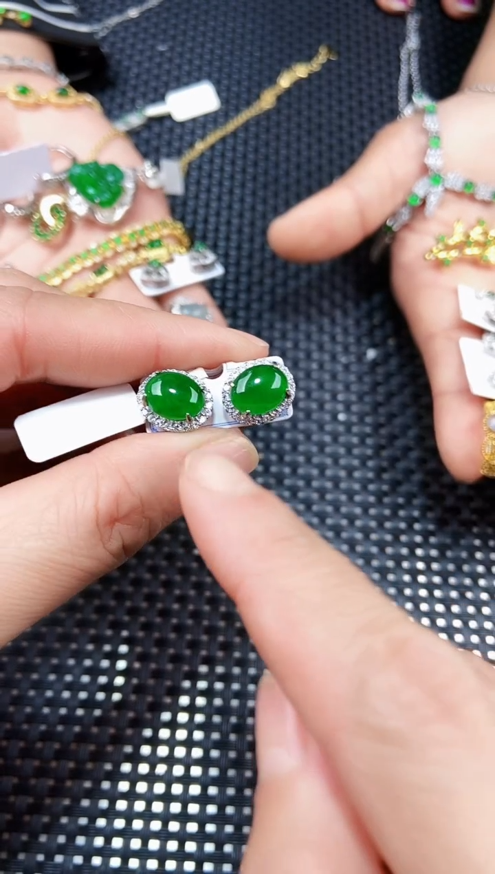 【闪购商品】翡翠耳饰未镶嵌111111111