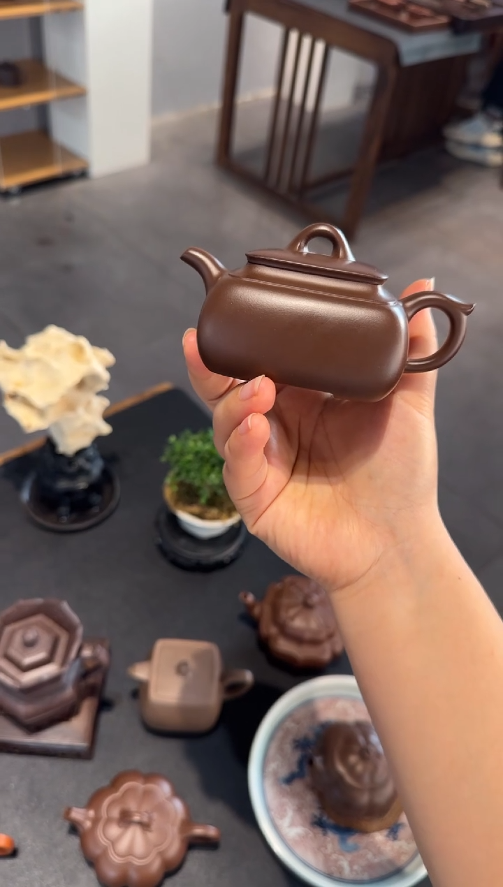 茶壶紫砂骑****花长四方 紫砂壶