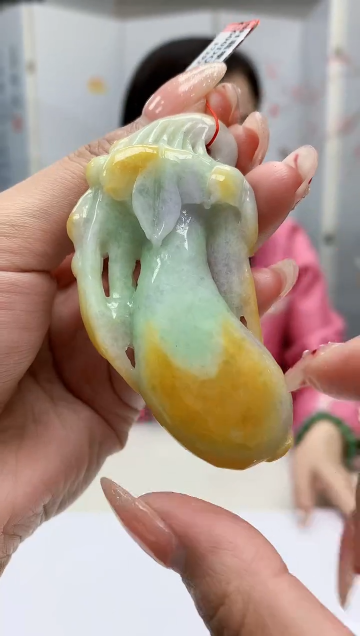 【闪购商品】定制翡翠未镶嵌4852MM-毛货挂件17