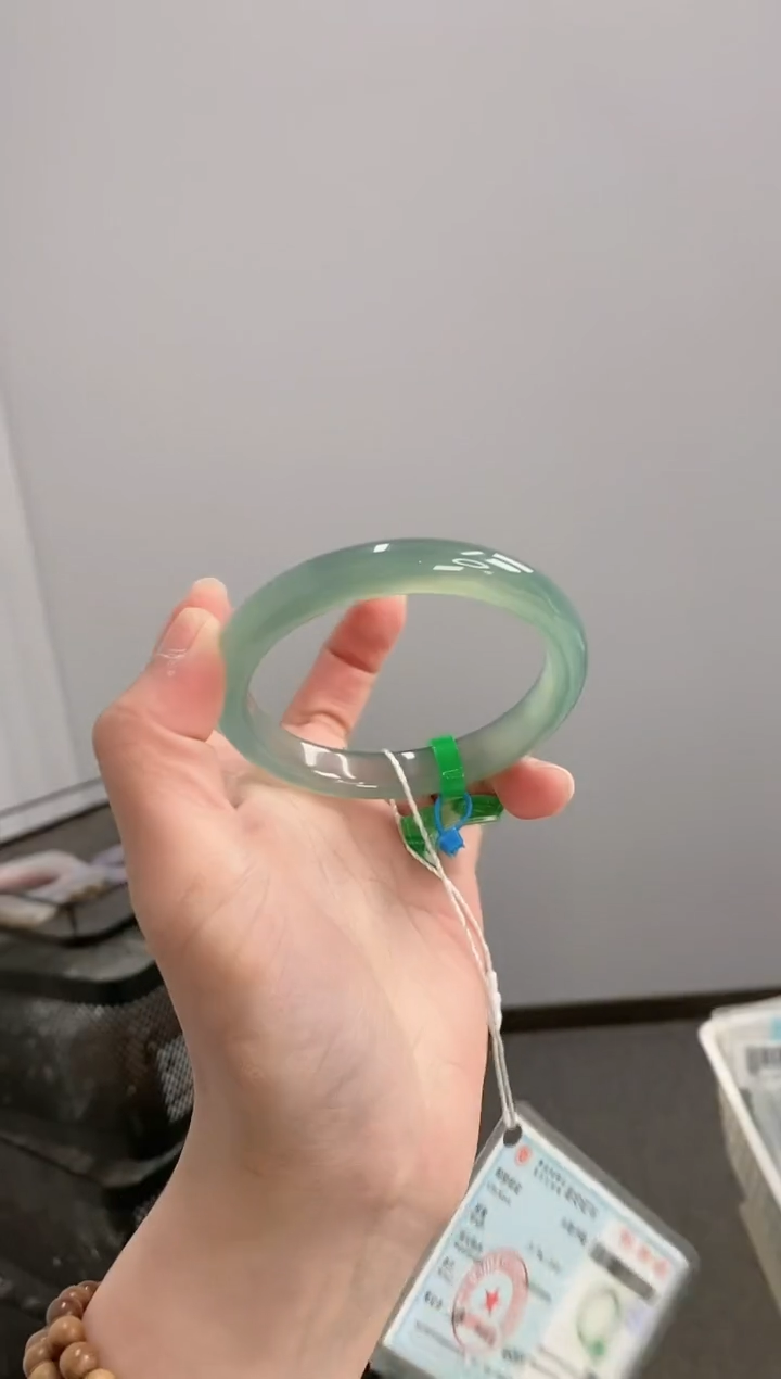 【闪购商品】玛瑙/玉髓手镯未镶嵌58-59圈