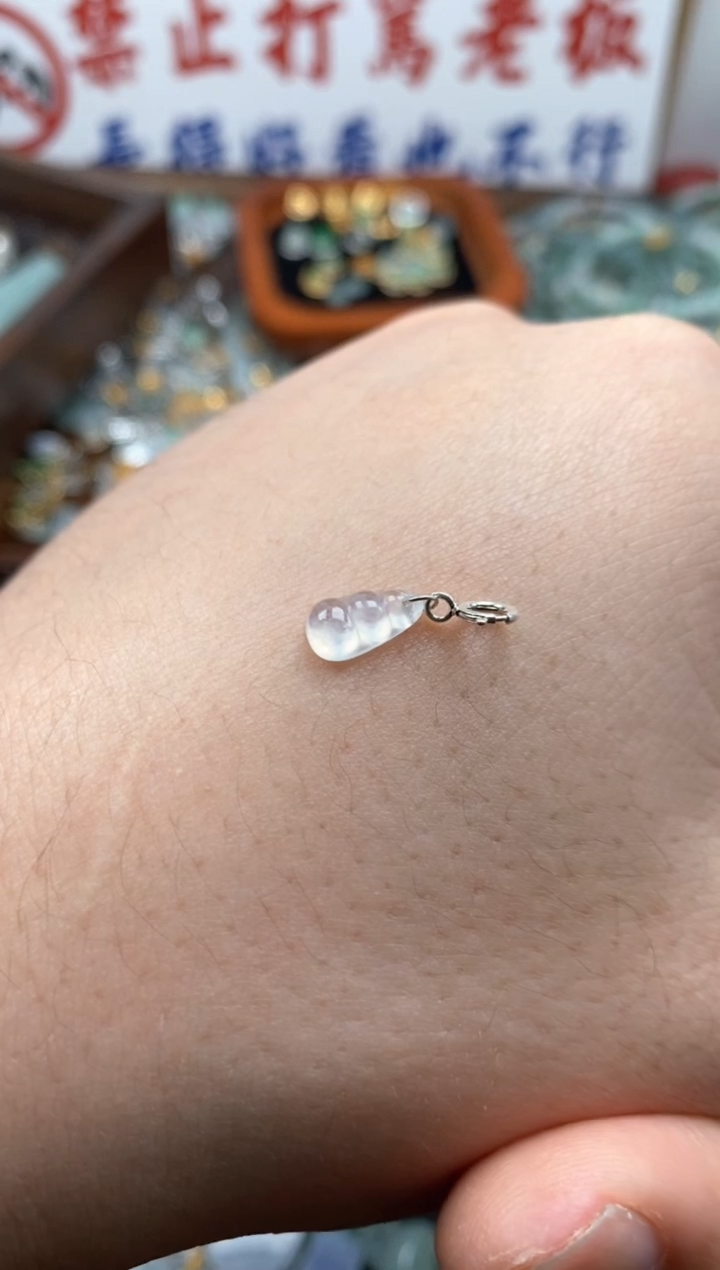 【闪购商品】翡翠颈饰未镶嵌哥哥