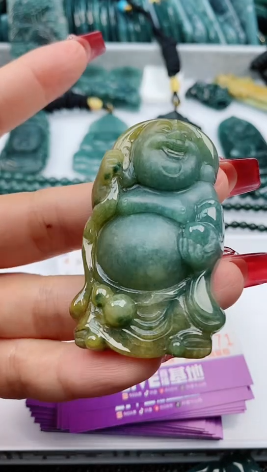 【闪购商品】翡翠颈饰未镶嵌             