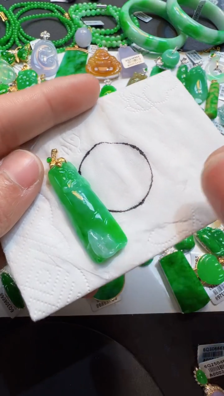 【闪购商品】定制翡翠18K金镶嵌3800元