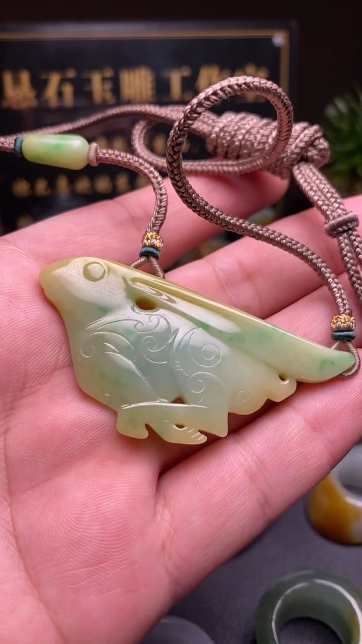 吊坠(赠链)未镶嵌翡翠❓玉兔