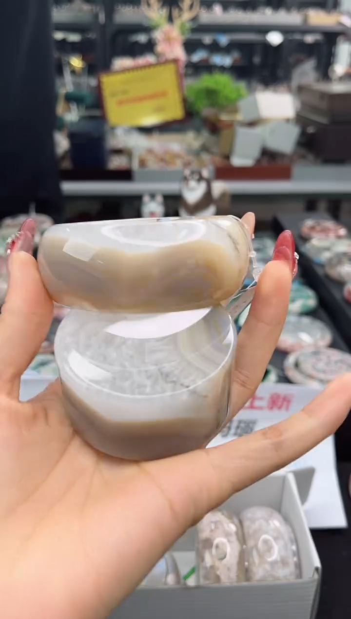 【闪购商品】石英质玉手镯未镶嵌61圈口（赠品镯心）106122