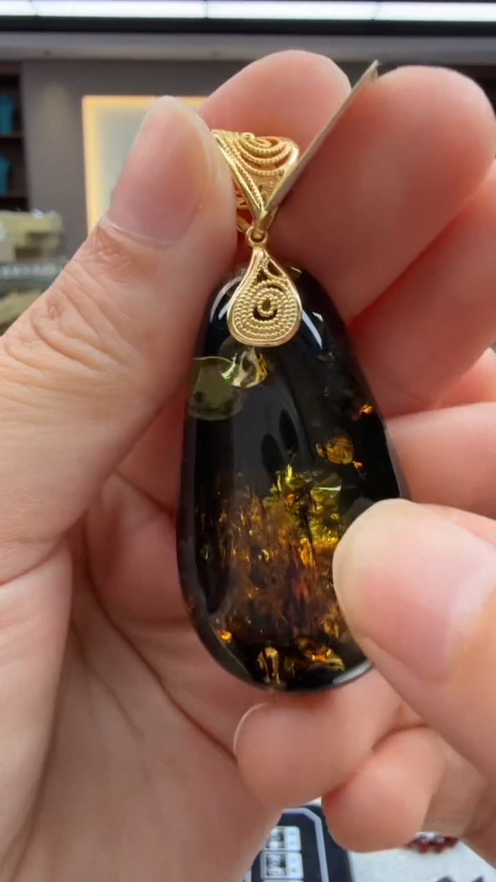 未镶嵌颈饰琥珀266秒拍号 假一罚三