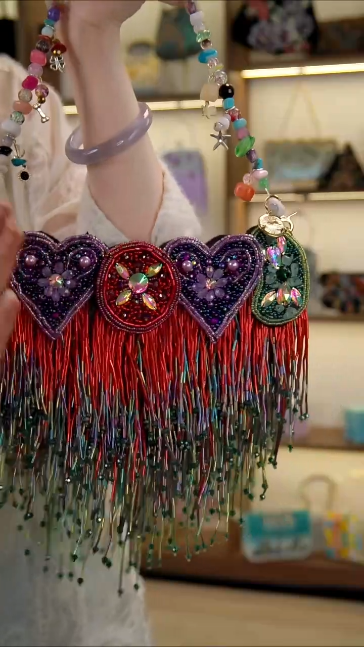 织物福*百格汇手工串珠包