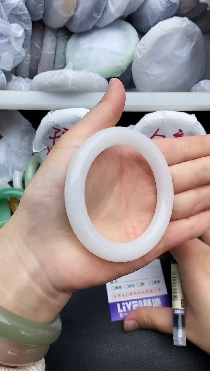 未镶嵌手镯石英质玉瑕疵174+55/56