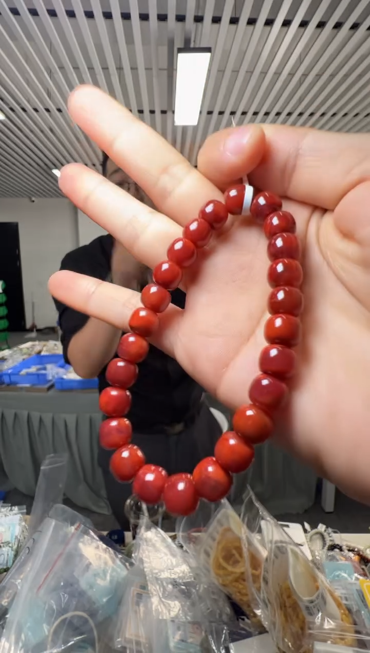 手串未镶嵌南红玛瑙约8*7mm南红老型珠单圈手串