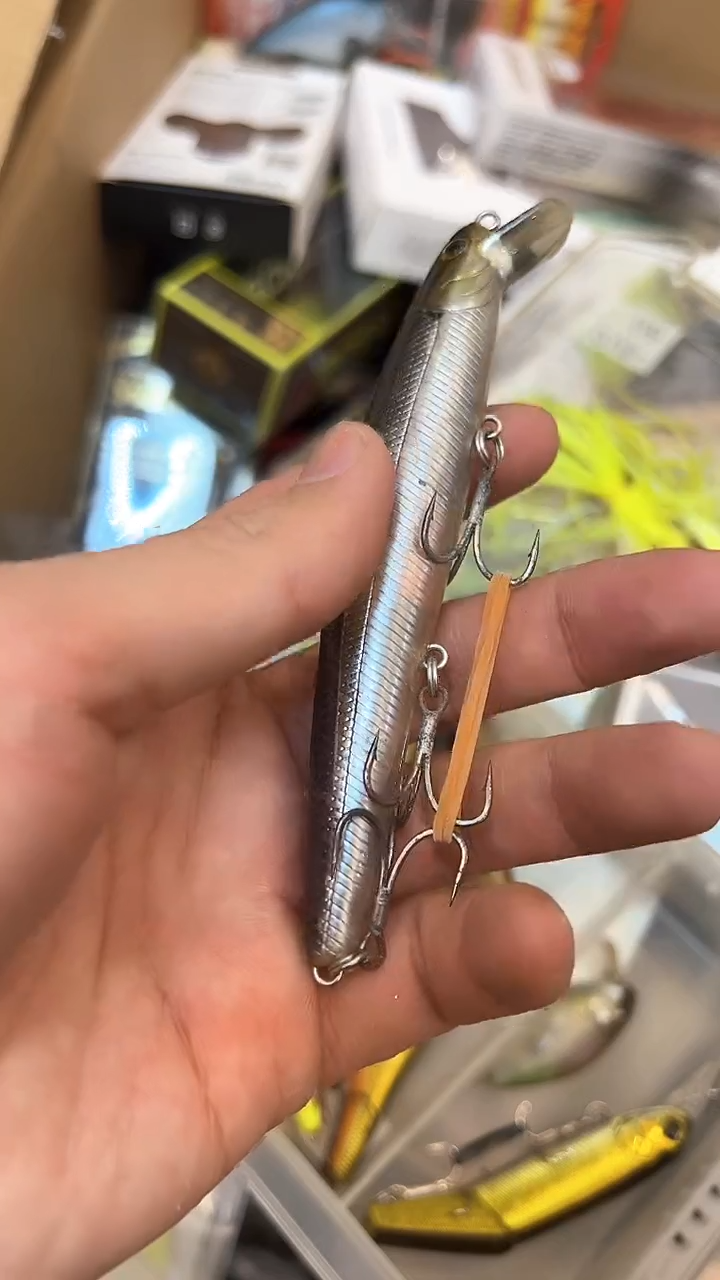 泳道路亚 闪购专拍