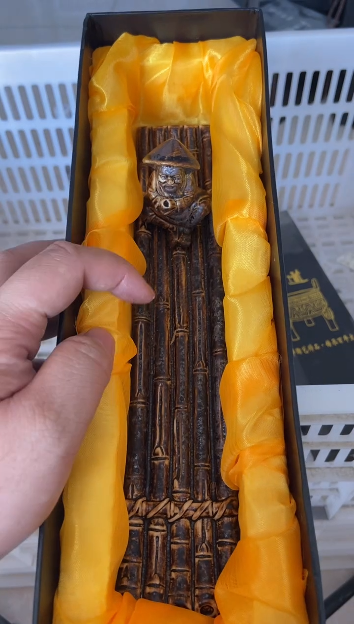 杯无运费险有瑕疵的摄影的产品有使用过的痕迹有点脏介意勿拍