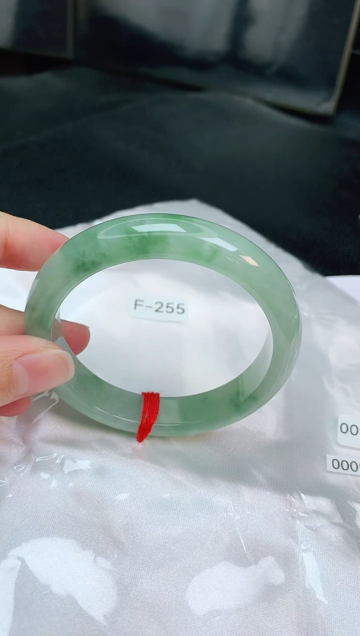 【闪购商品】翡翠手镯未镶嵌缅甸天然A货翡翠手镯