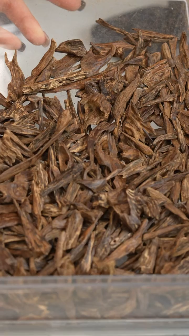 沉香沉香碎屑柬埔寨菩萨树心油 1g 多样性发一