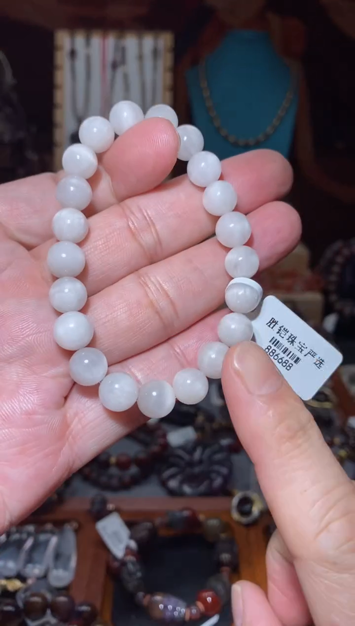 【闪购商品】水晶手串未镶嵌兔毛多样性