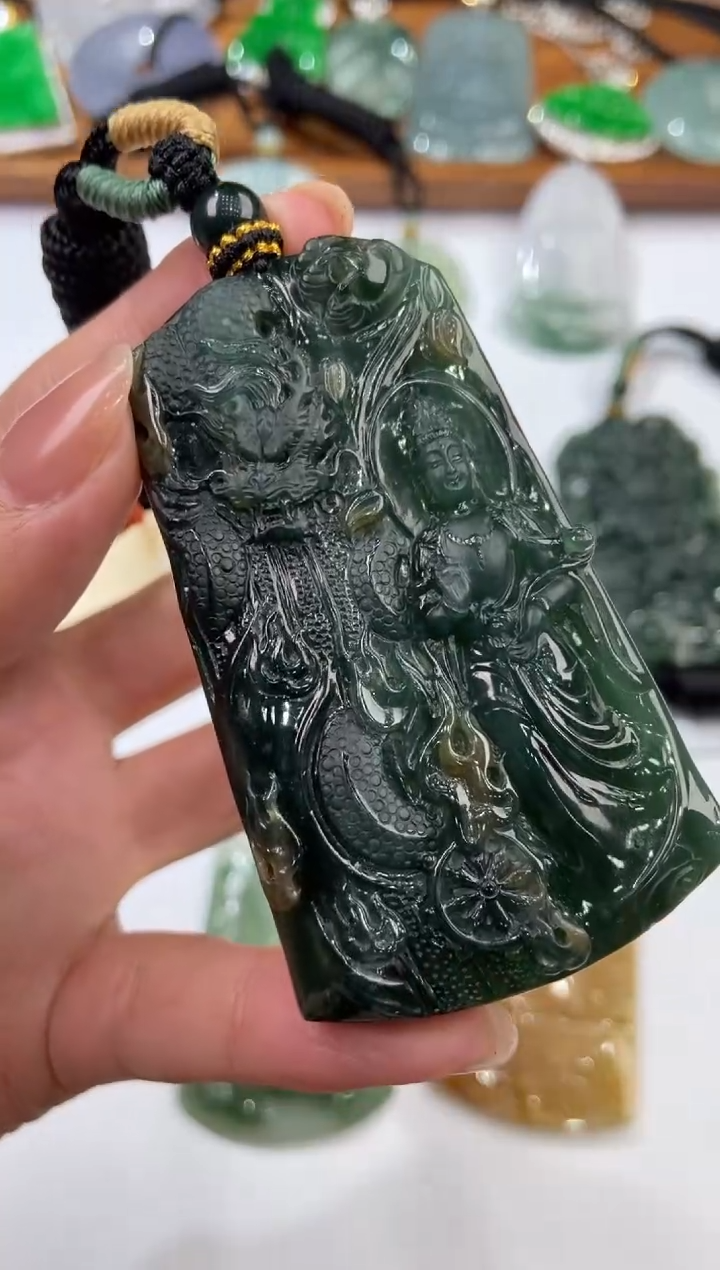【闪购商品】翡翠未镶嵌颈饰2206964   
