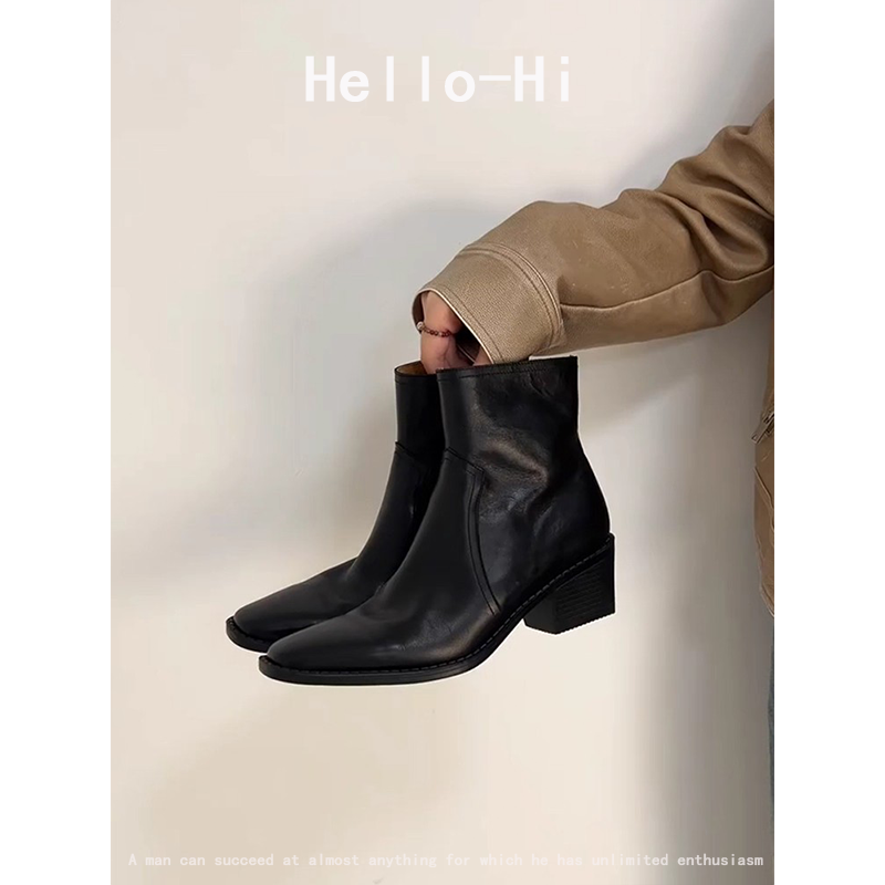 牛皮版2025巨好看的短靴百搭简约风黑色方头套筒小个子增高瘦瘦靴