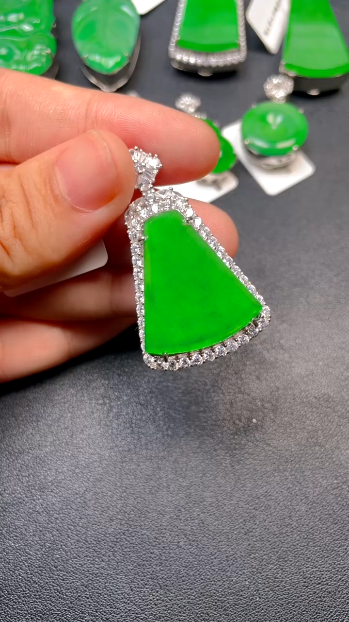 吊坠(不含链)银S925镶嵌翡翠吊坠