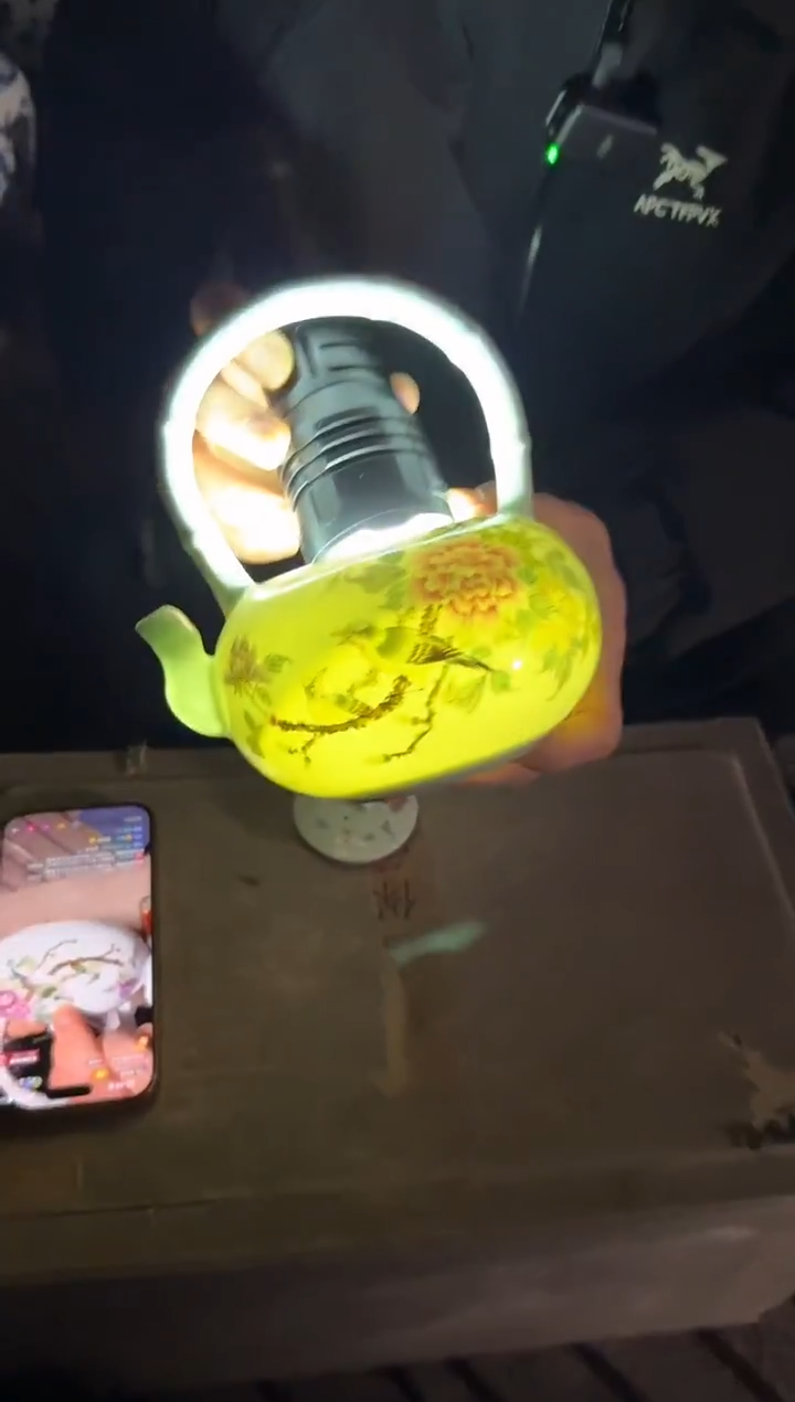 景德镇陶瓷摆件闪购54