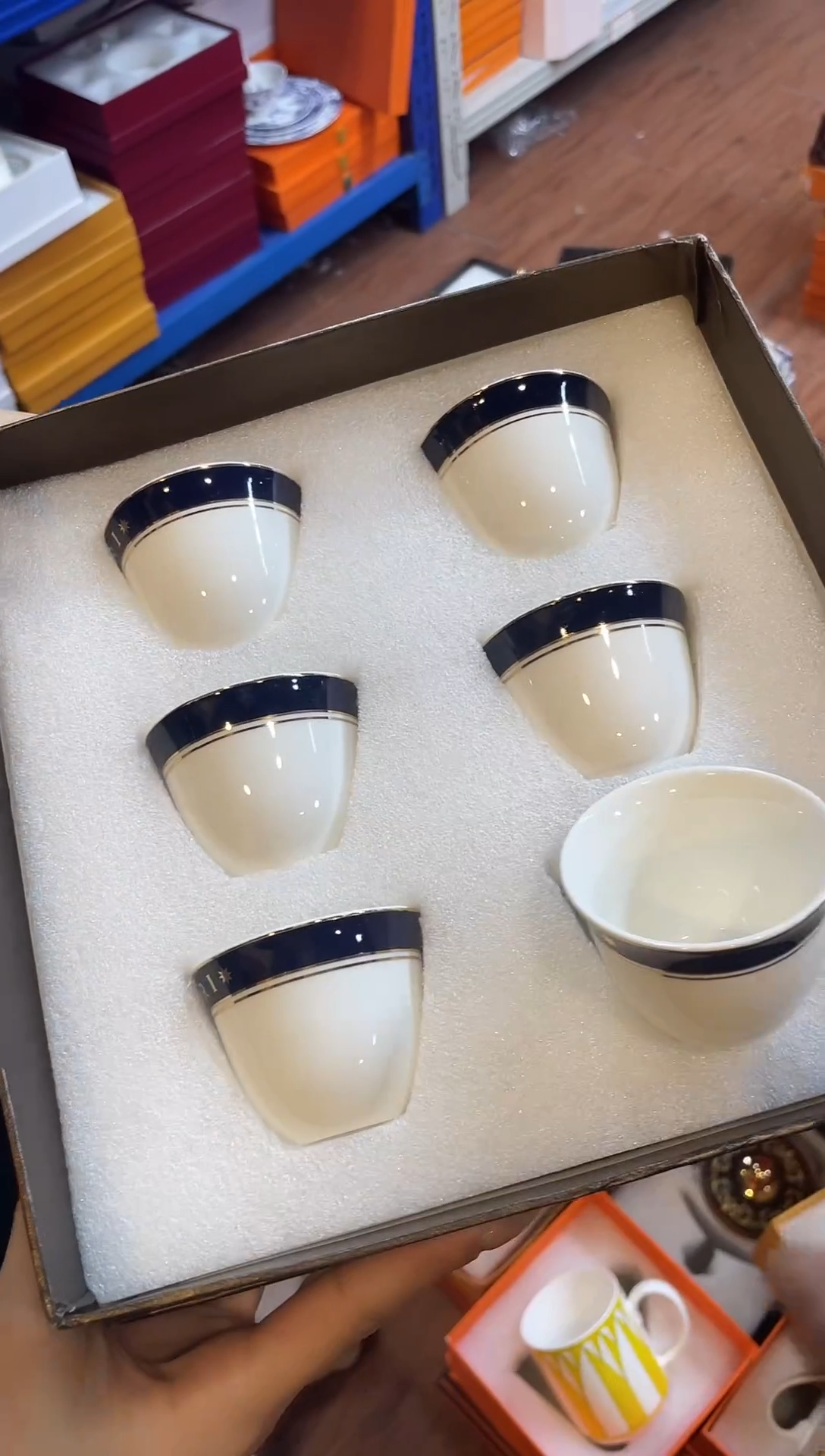 杯鸿辉家品牌瓷器，京东包邮！