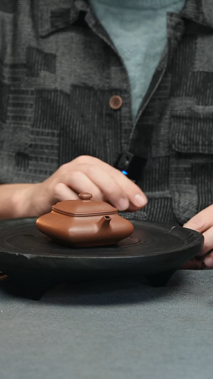 【闪购商品】紫砂茶壶五堂 寒灰老人-紫泥