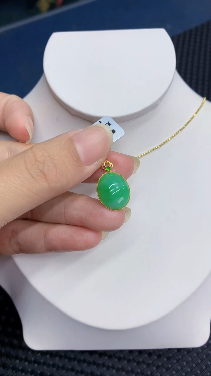 【闪购商品】翡翠颈饰18K金镶嵌            8