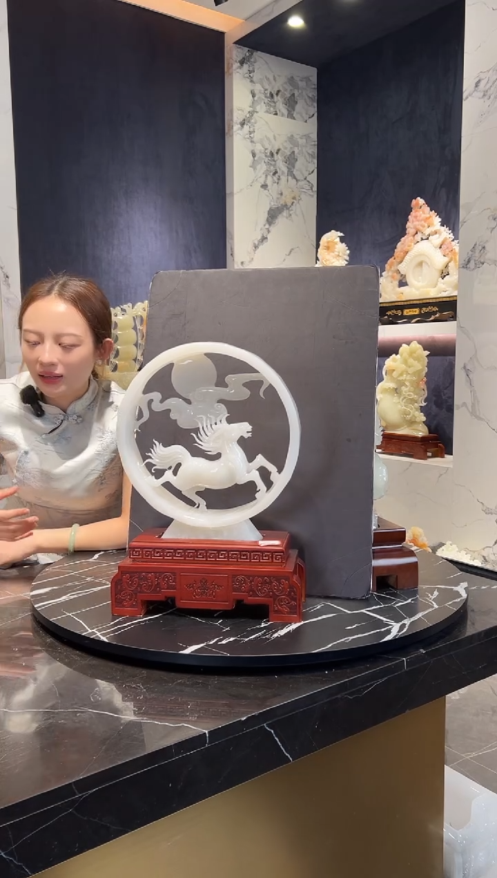 【闪购商品】玉雕摆件 天马行空