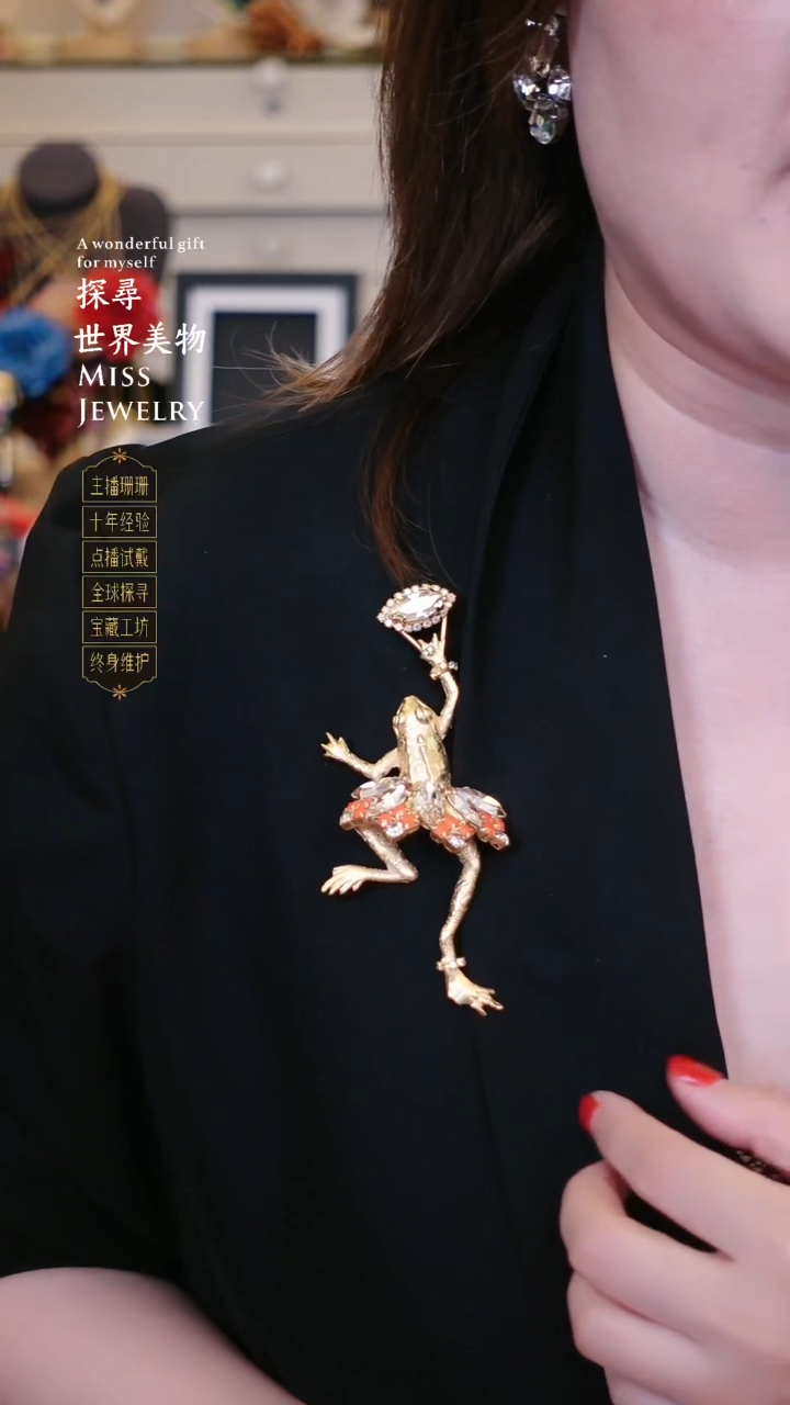 合金无丹尼大叔胸针