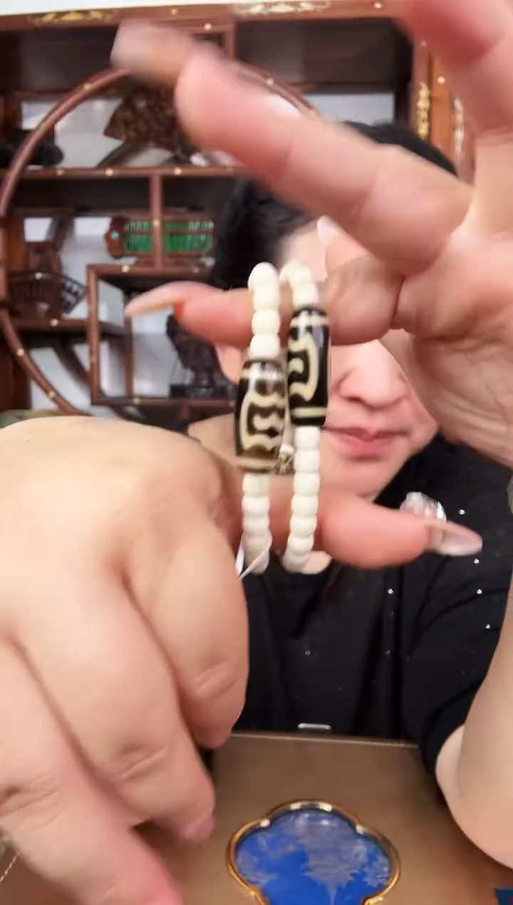 珐琅足银私人藏宝阁 | 上肯牙黄大鹏手串