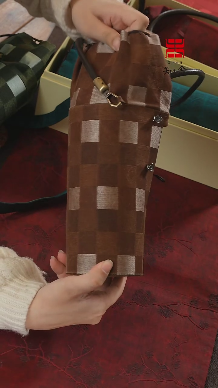 【闪购商品】传家壶袋············