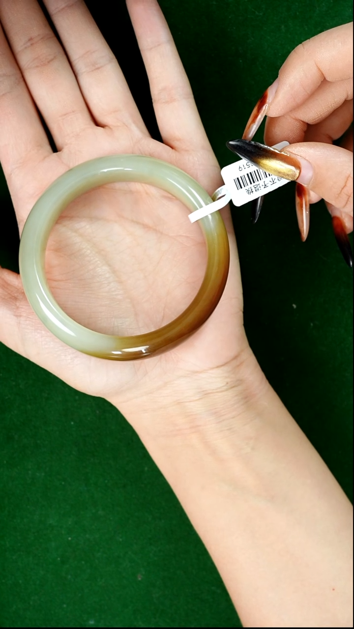 未镶嵌手镯和田玉竹****?若羌微色差58+mj