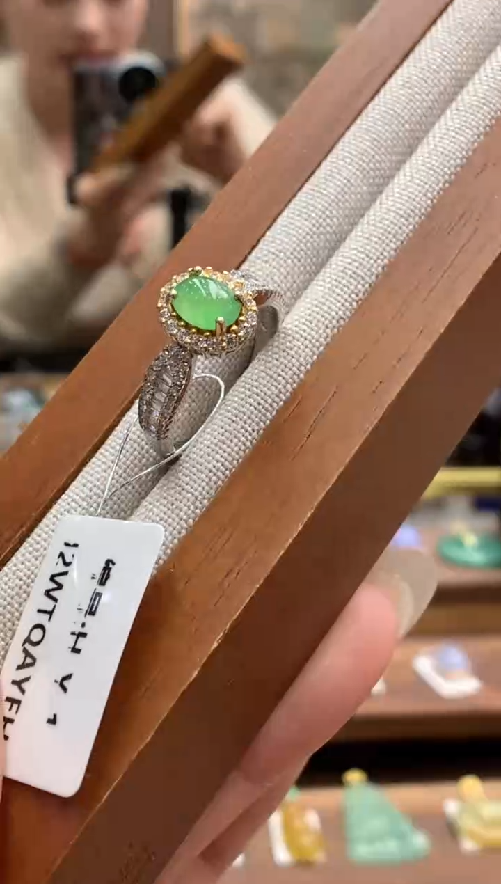 【闪购商品】翡翠戒指银S925镶嵌戒指