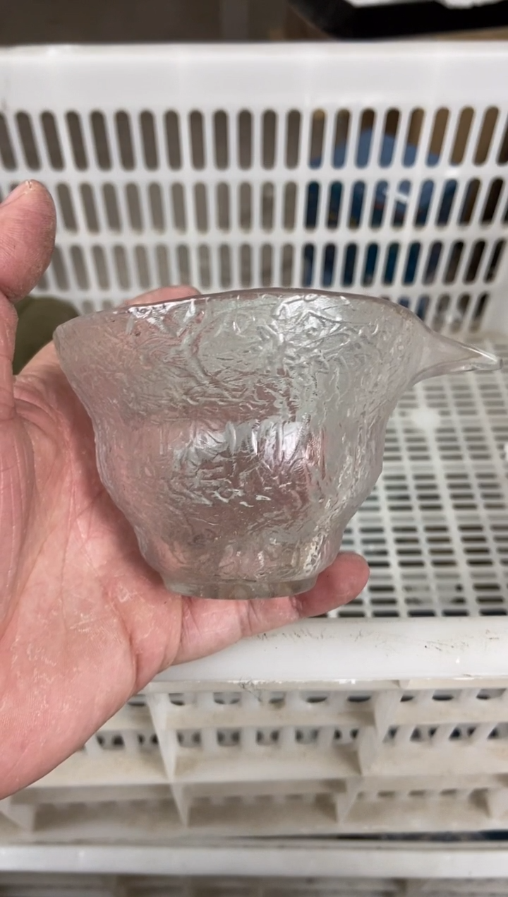 杯无运费险有瑕疵的摄影的产品有使用过的痕迹有点脏介意勿拍