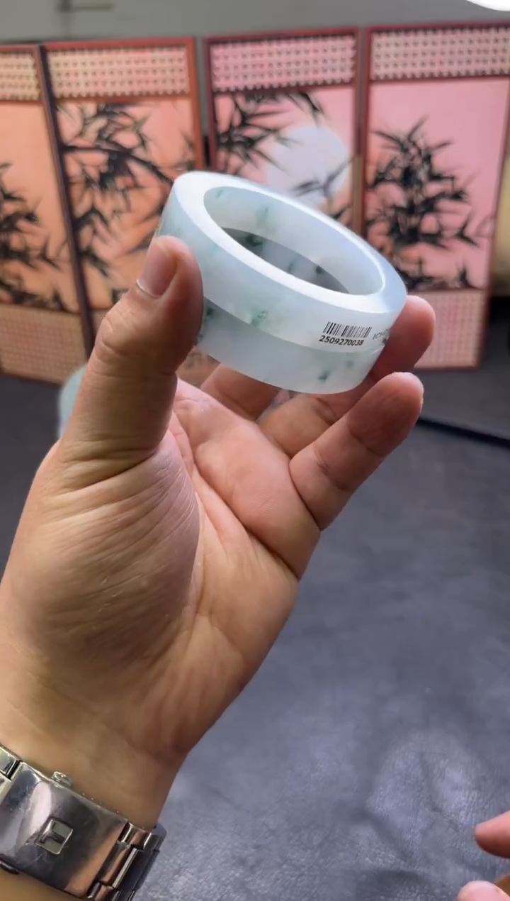 未镶嵌手镯定制翡翠多样性发货