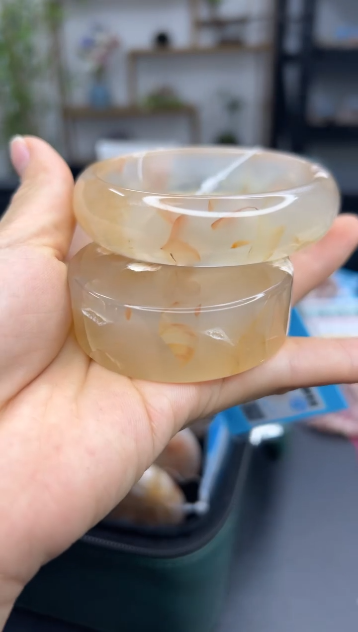 【闪购商品】石英质玉手镯未镶嵌A1418(60圈赠送镯心)