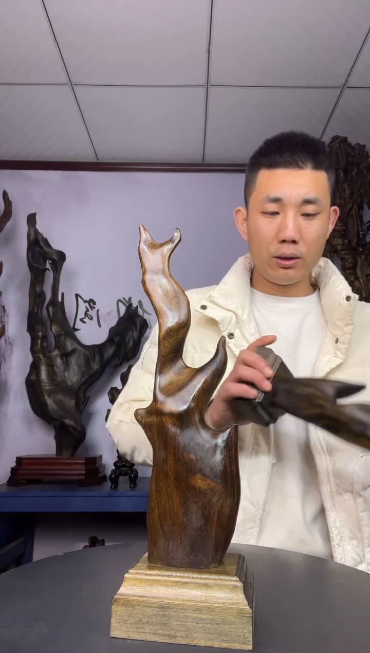 金丝楠木雕款不**多金丝楠木工艺品摆件