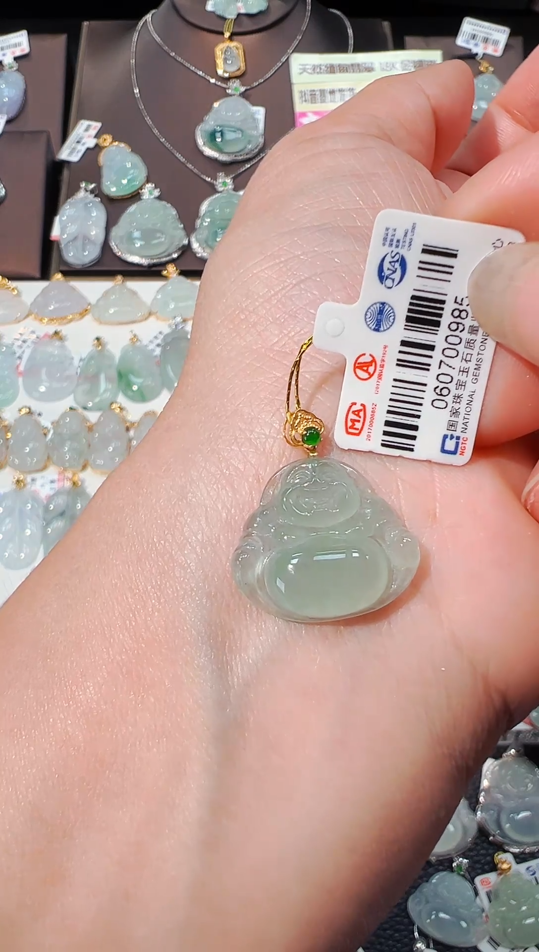 【闪购商品】翡翠吊坠(不含链)18K金镶嵌佛公吊坠985