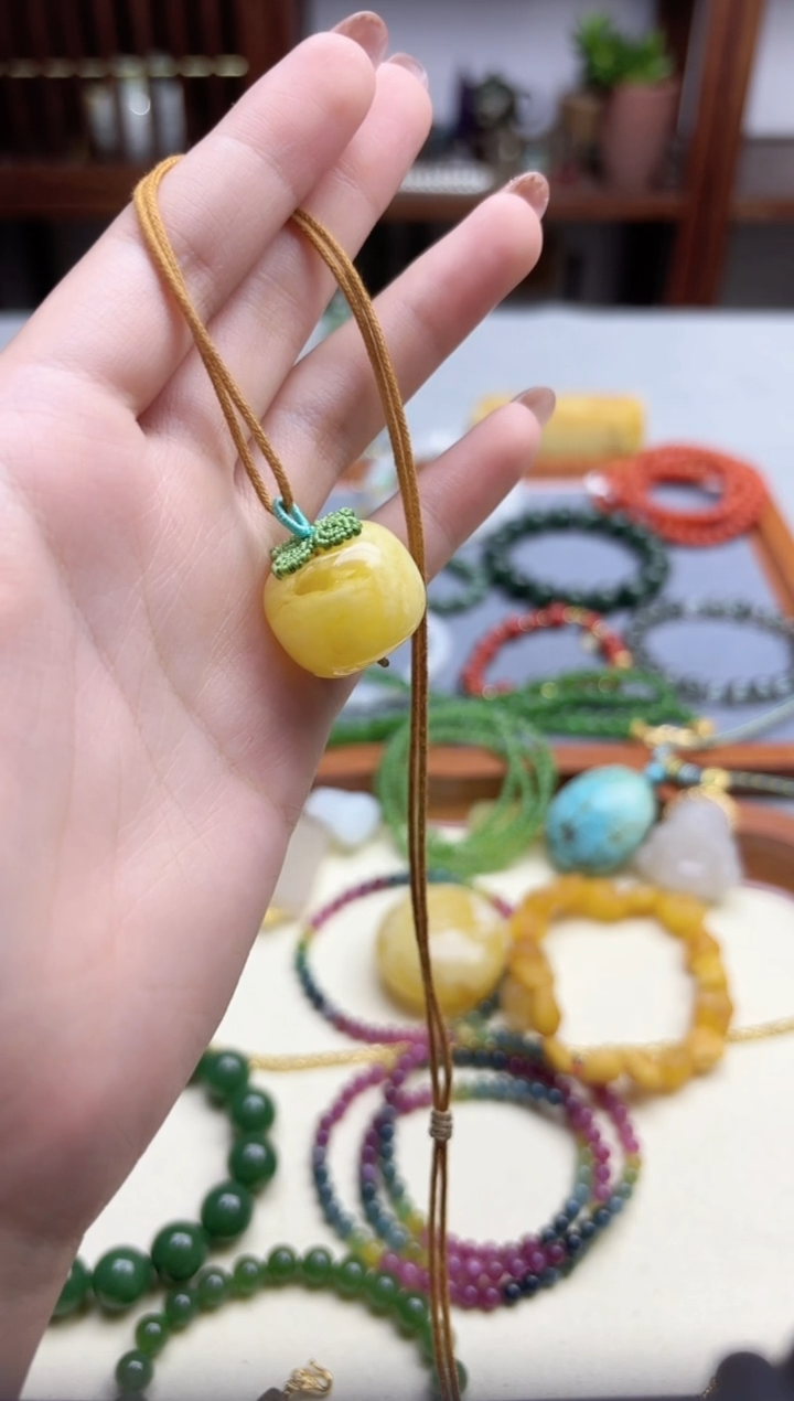 蜜蜡颈饰未镶嵌蜜蜡桶珠吊坠YN