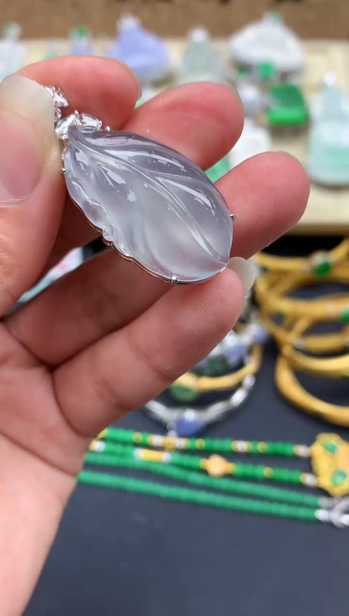 【闪购商品】翡翠颈饰18K金镶嵌649-中国好珍宝