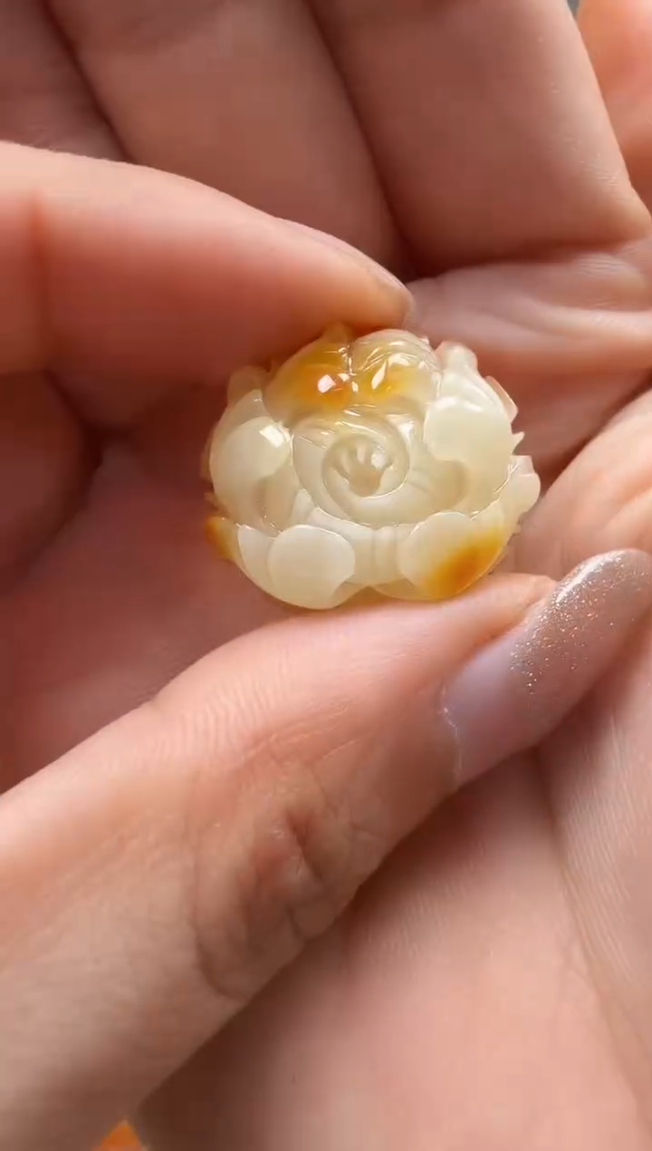 裸石琥珀未镶嵌如图