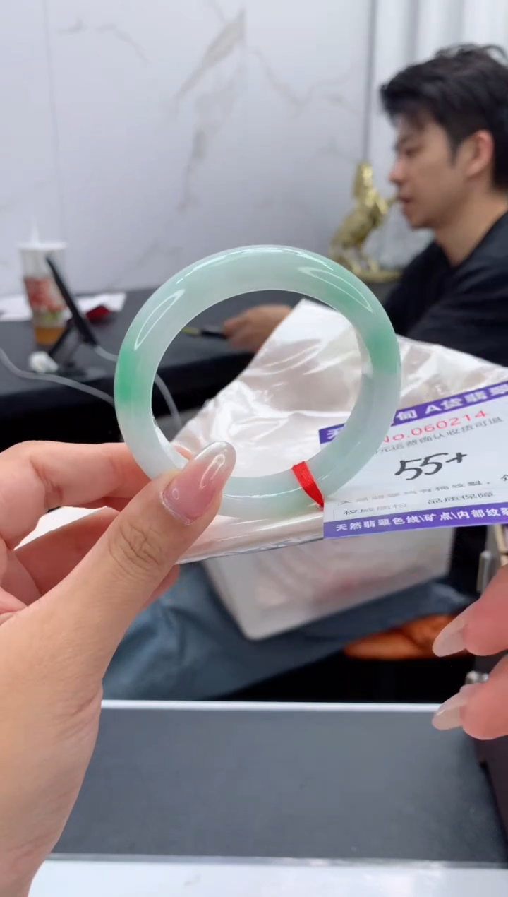 翡翠手镯未镶嵌天然缅甸A货翡翠