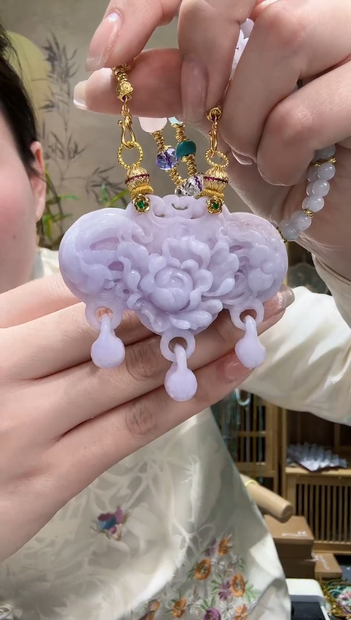 【闪购商品】翡翠颈饰未镶嵌吊坠