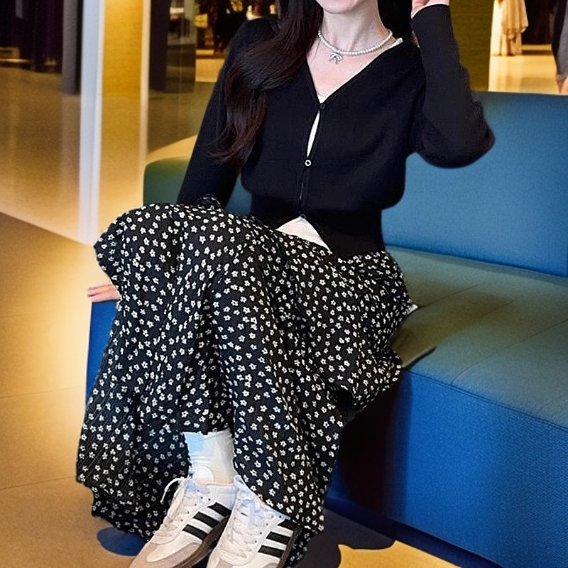 黑色碎花不规则半身裙女春夏2025新款高腰开叉a字裙中长款蛋糕裙