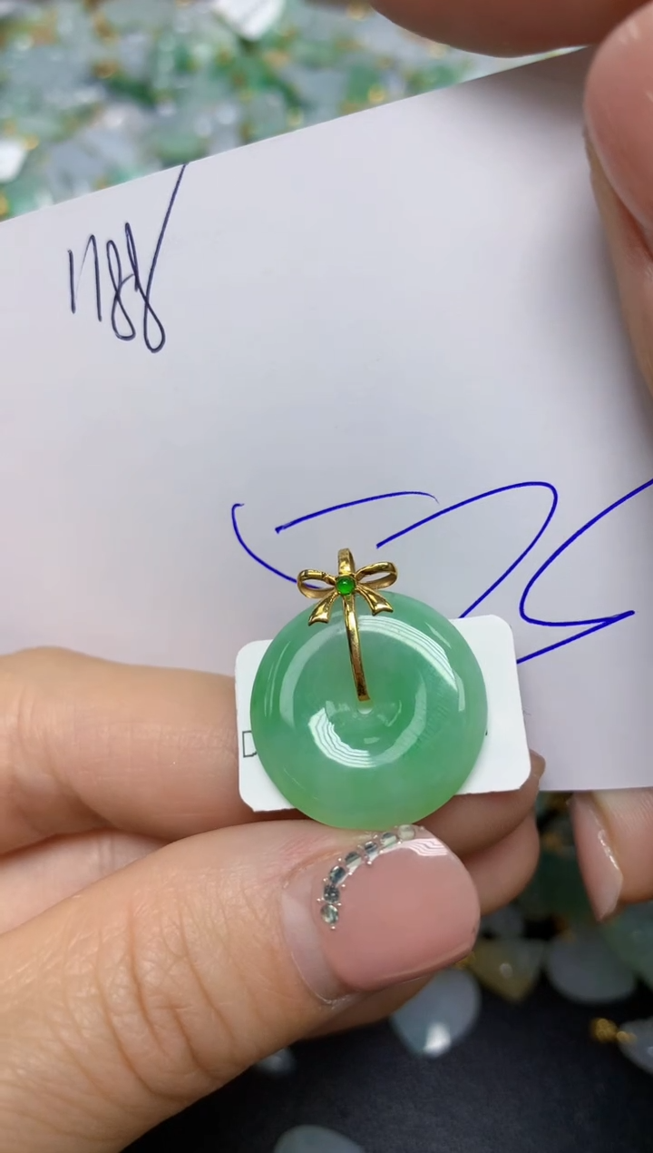 【闪购商品】翡翠挂件18K金镶嵌 天然翡翠A货