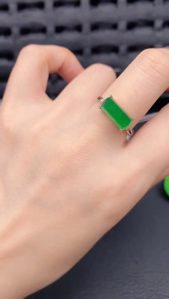 银S925镶嵌戒指翡翠天然a货翡翠375
