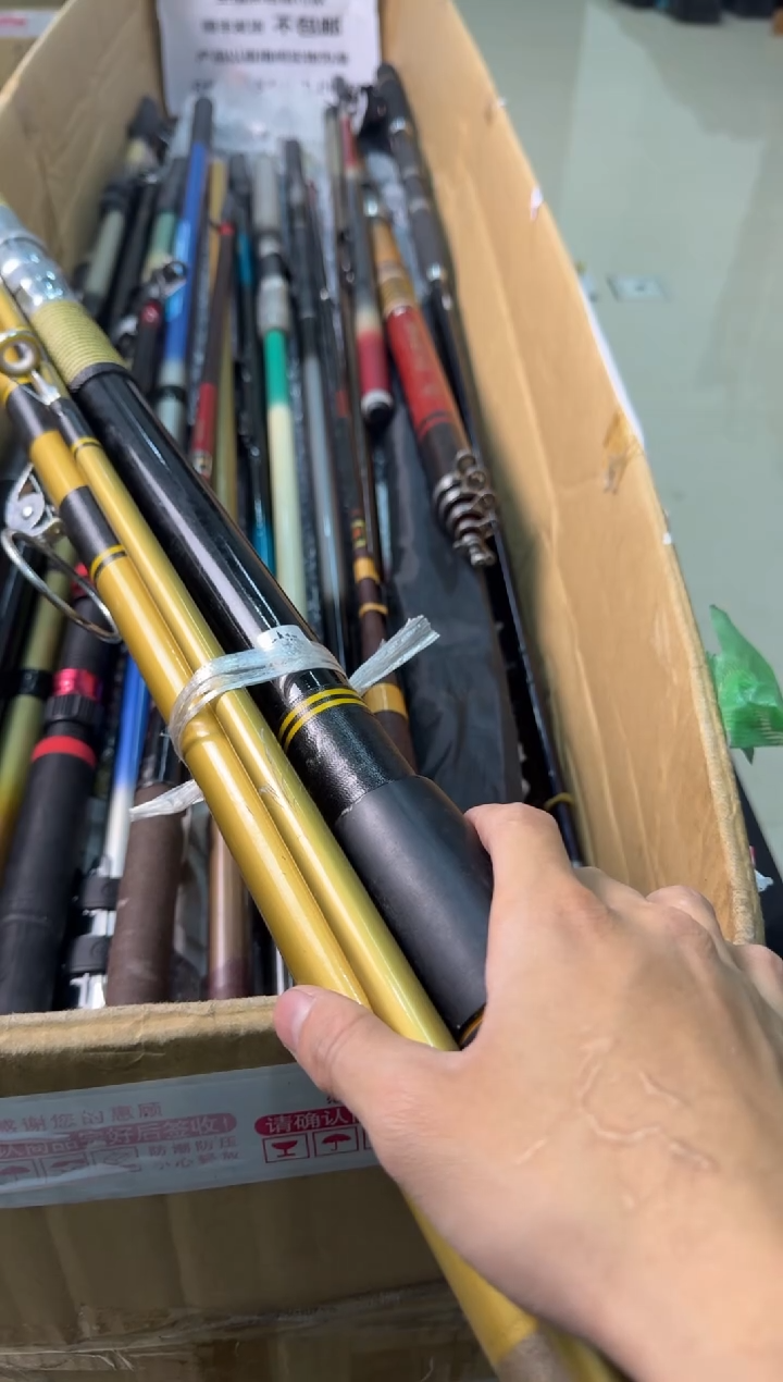 ➿钓鱼竿 孤品瑕疵 谨慎下单 以直播间为准