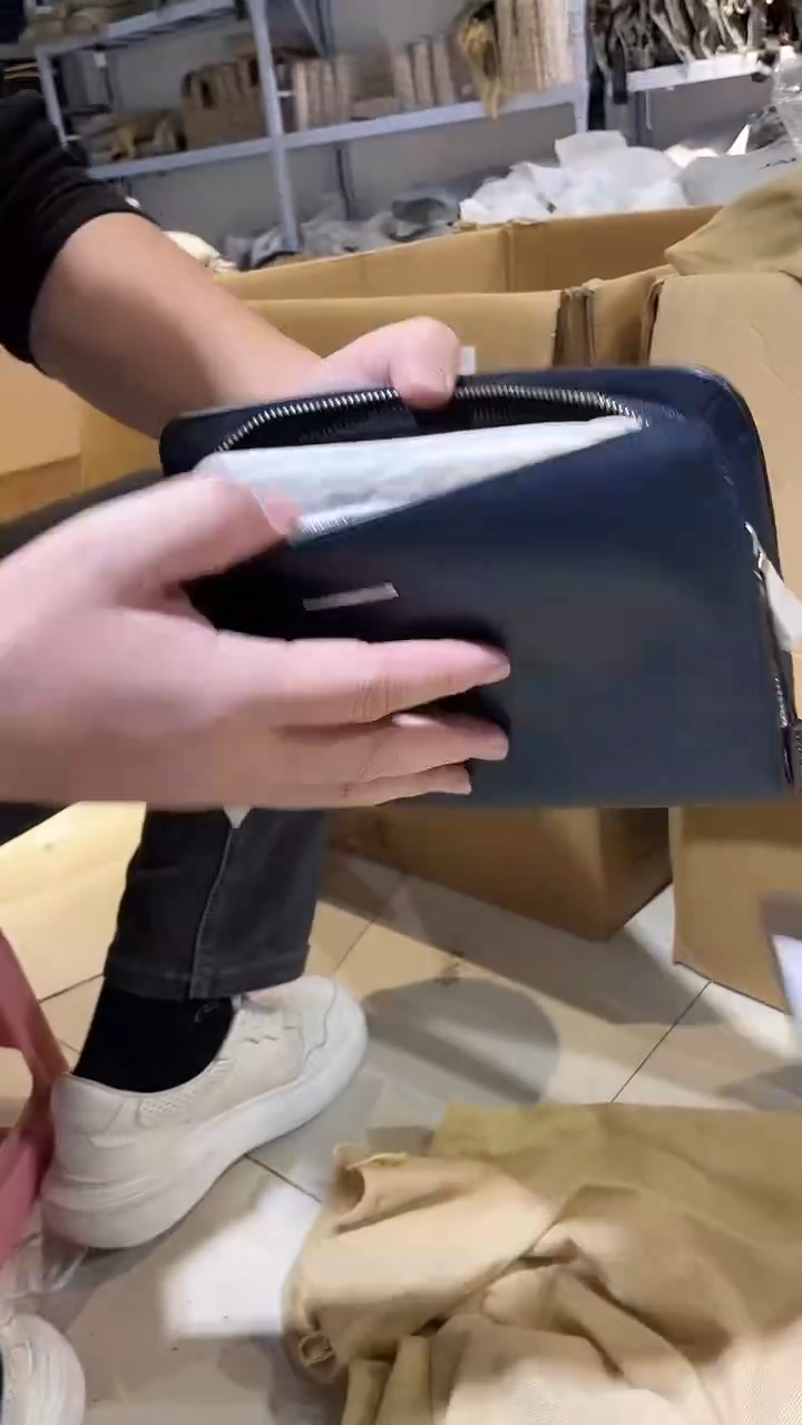 头层牛皮230品牌男包清货中（不要卡单，理性消费）