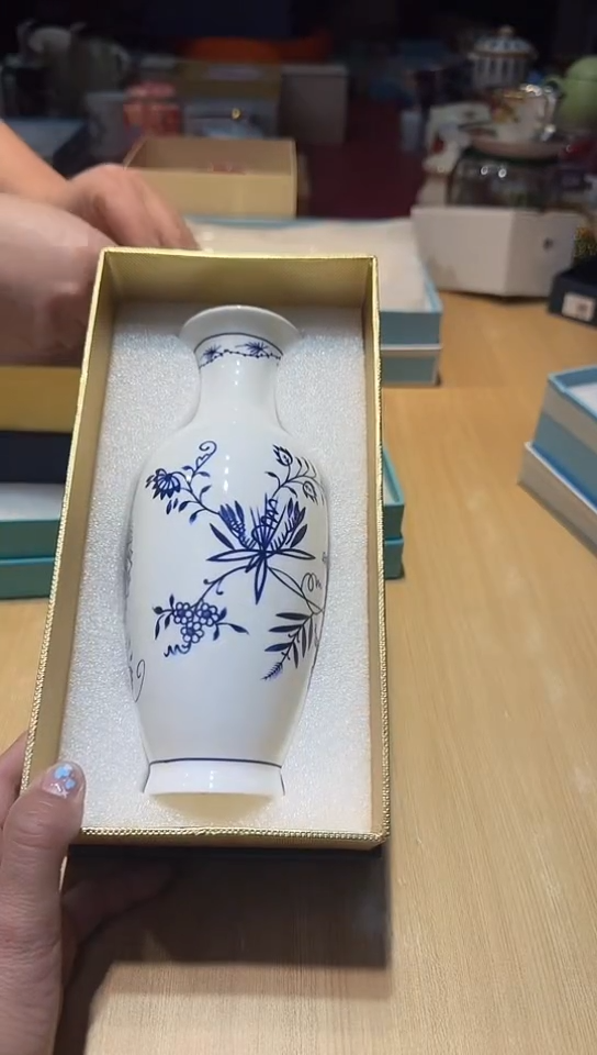 瓷片生活的本意是开心阿@@1